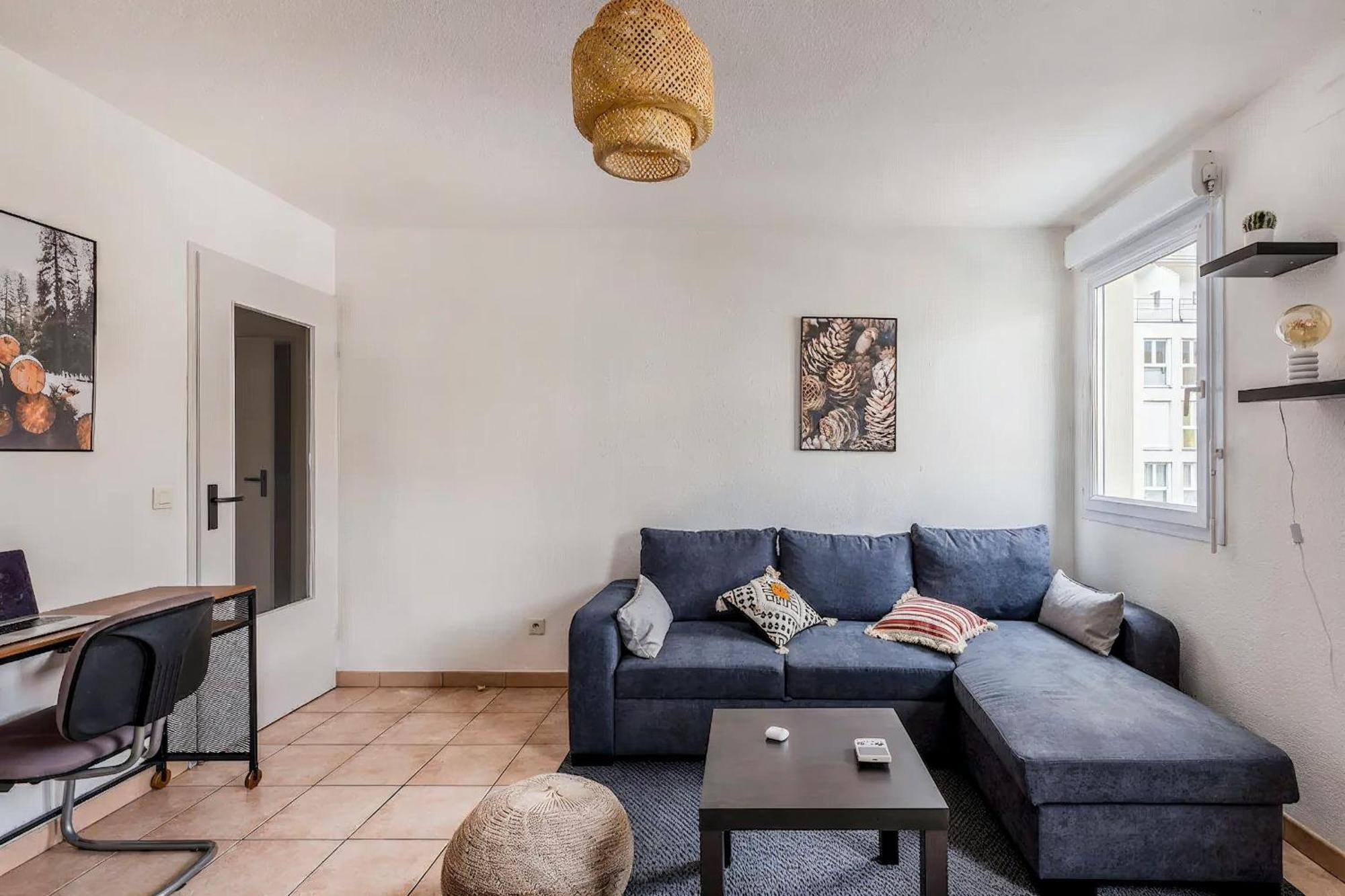 Superbe - Parking Gratuit - 4 Personnes Appartement Chambéry